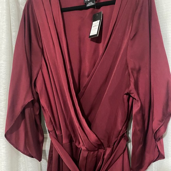 Plus Size Burgundy Wrap Dress - Picture 4 of 4